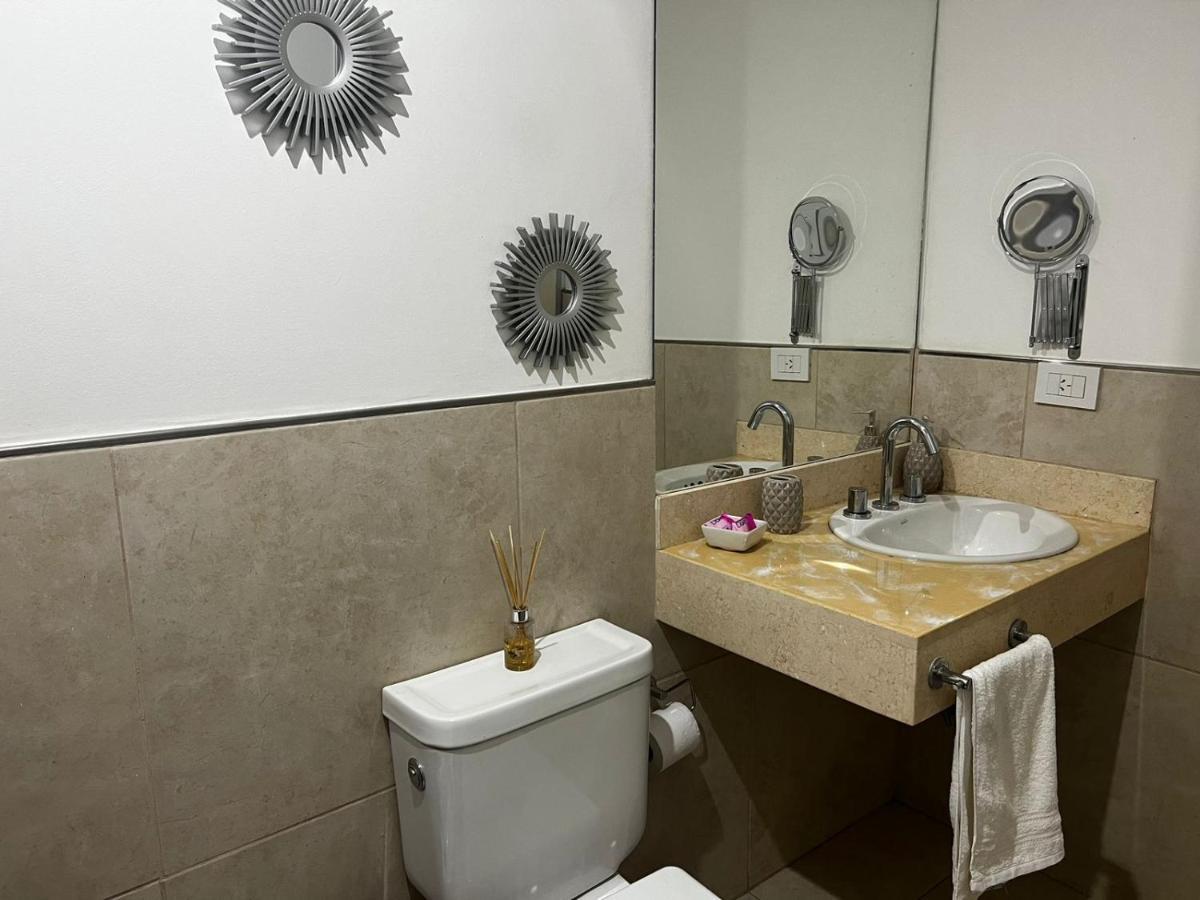 Departamento De Categoria Torre Costanera Norte,